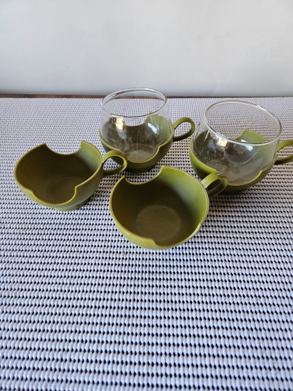 Pyrex Roli Poli Mugs - Picture 2 of 9